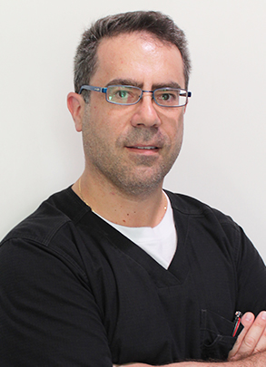 Foto del doctor Alex Díaz Molina