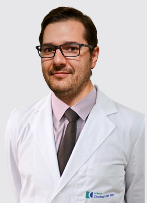 Foto del doctor Alberto Jara