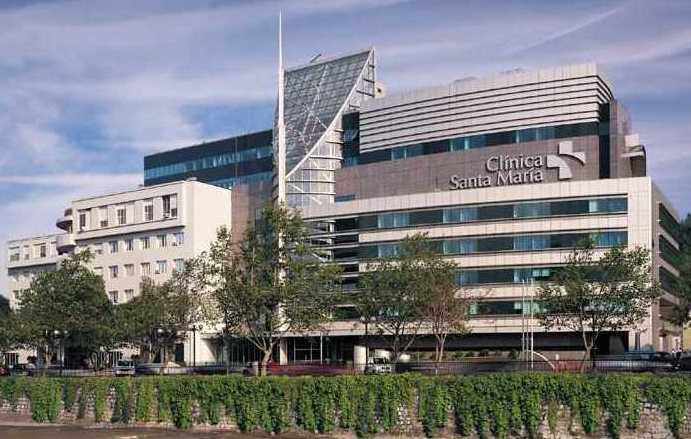 Edificio Clínica Santa María, inaugurado en 2001