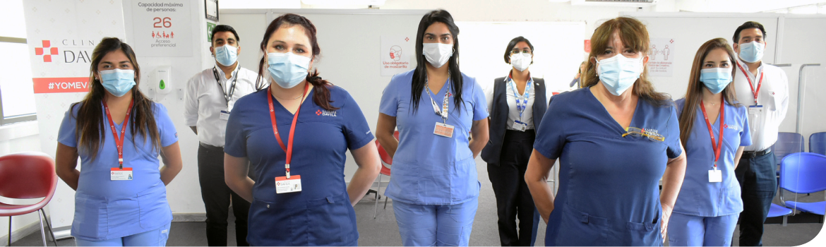 Proceso de inmunización COVID-19 en Clínica Dávila