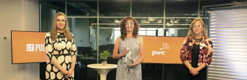 Banmédica recibe premio Impulsa Talento Femenino 2020