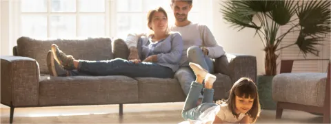 Familia tranquila en aislamiento COVID-19 Clínica Santa María