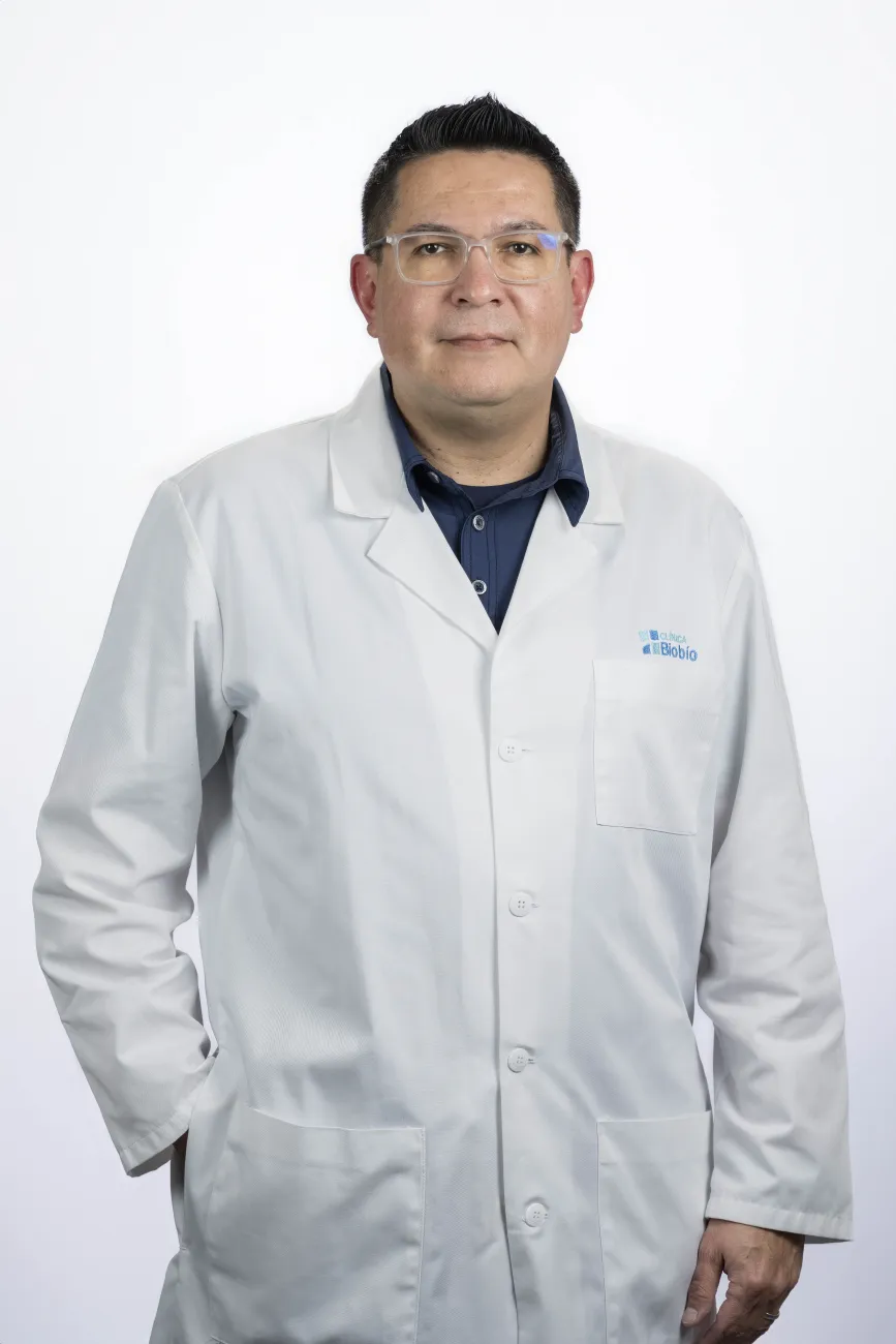 Dr. Paul Ríos González