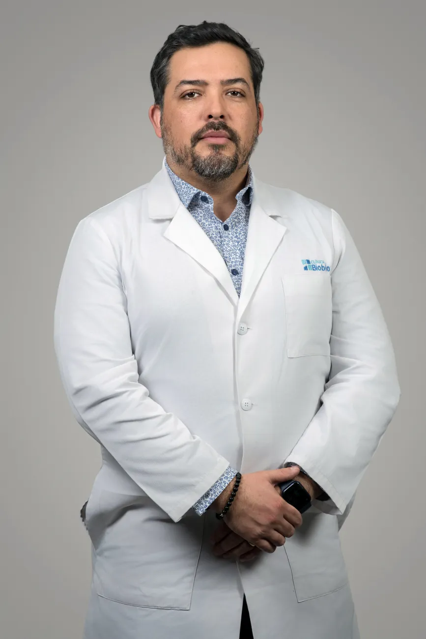 Dr. Leonardo Javier Suazo Peña