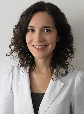 Dra. Camila Cabello Zurita