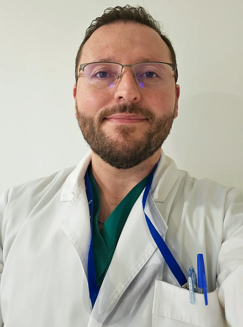 Dr. Felipe Beasain Chandía