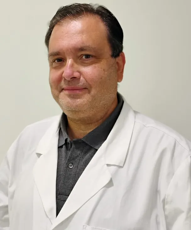 Dr. Luis García Flores
