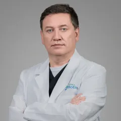 Dr. Ervin Schumacher Cárdenas