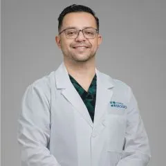 Dr. Pablo Bezama Urriola