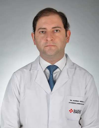Dr. Urzúa Benavente Rodrigo