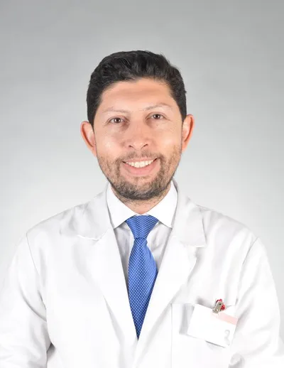 Dr. Toloza Cerón Henry