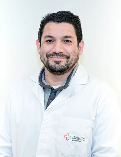 Dr. Arteaga Fuentes Claudio Adrián