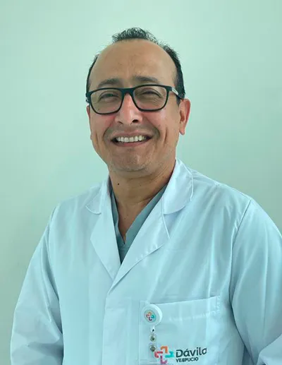 Dr. Zambrano Santana Ramiro Fernando