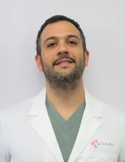 Dr. Olivares Medina Sebastian