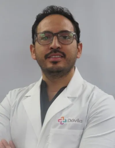 Dr. Paredes Pinos Dario
