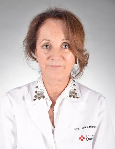 Dra. Martínez Hitschfeld Erika