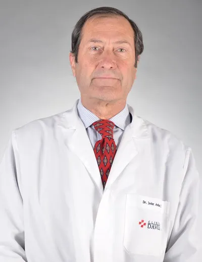Dr. Avilés Jasse Javier