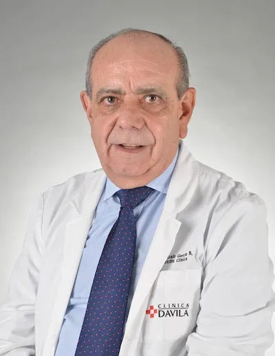 Dr. García Bravo Gonzalo