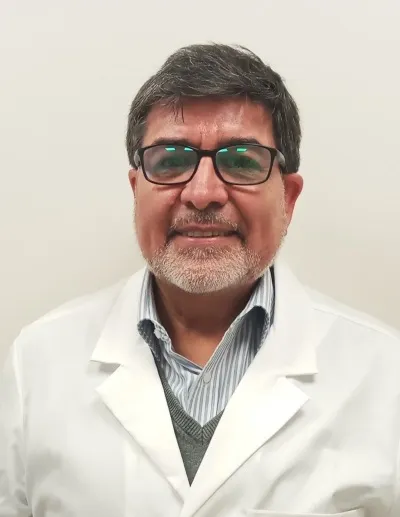 Dr. Gómez Viveros René