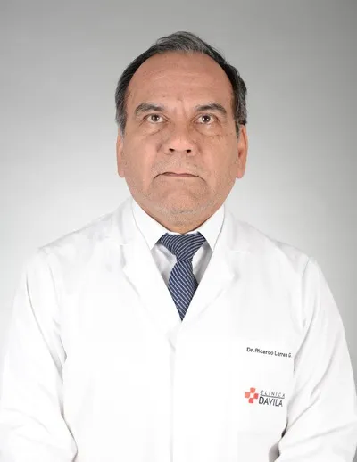 Dr. Larrea Gómez Ricardo