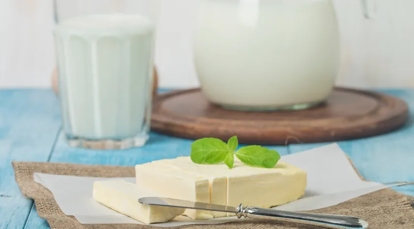 8 alimentos que no debes meter al microondas