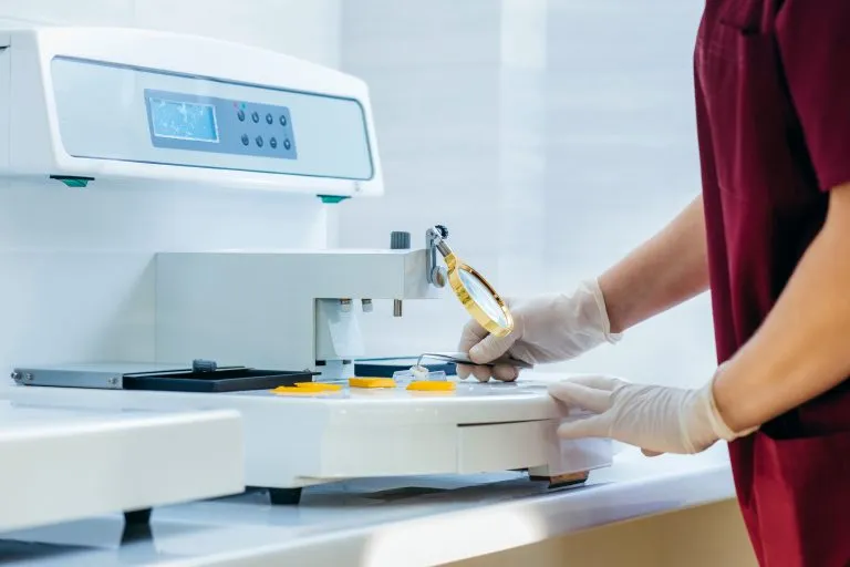 Biopsia mamaria: Tipos, técnicas y cuidados