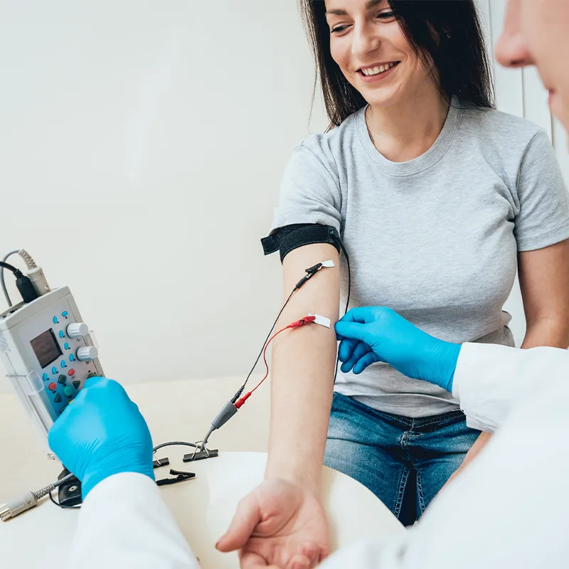 Electromiografía y conducción nerviosa: Un examen breve para diagnósticos certeros