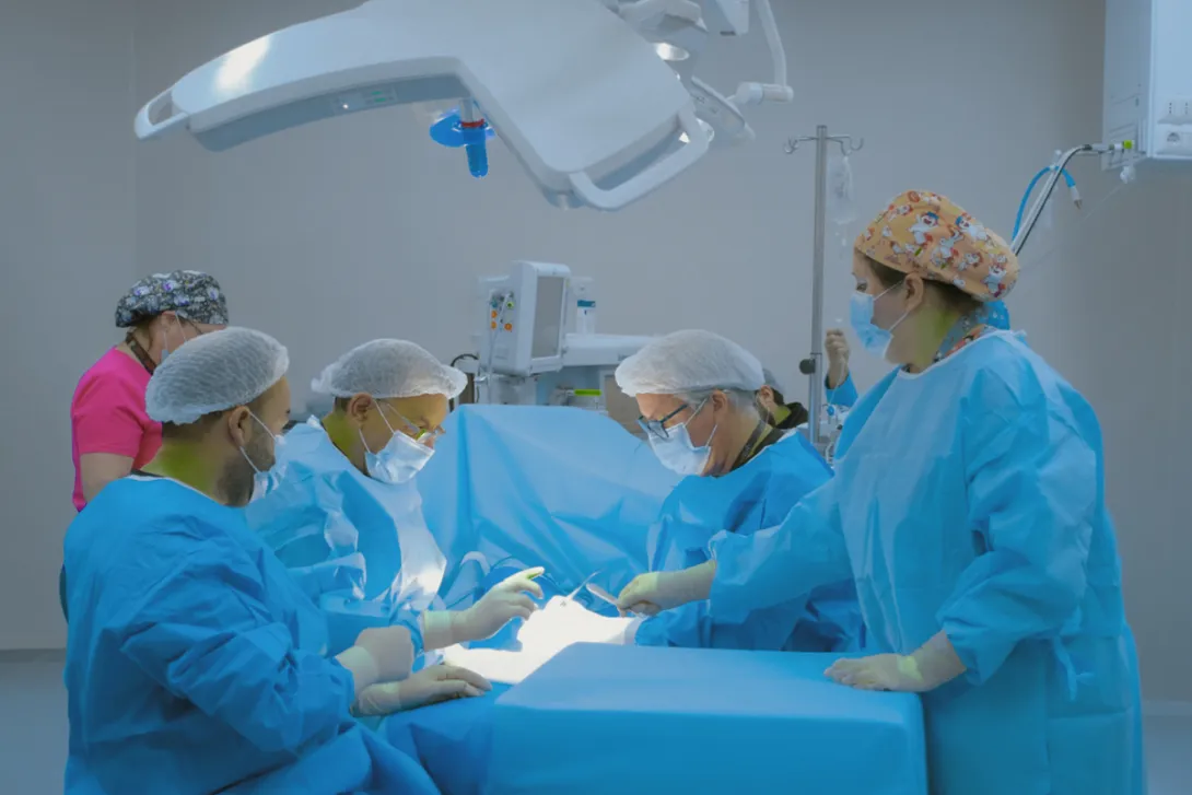 Prótesis de pulgar: una técnica que marcó un antes y un después en el tratamiento de la artrosis
